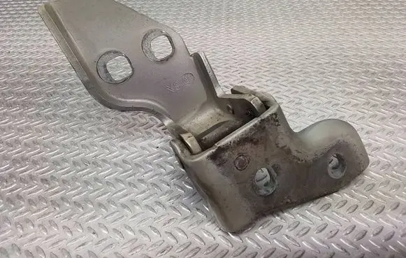 Citroen Jumper Front door lower hinge 