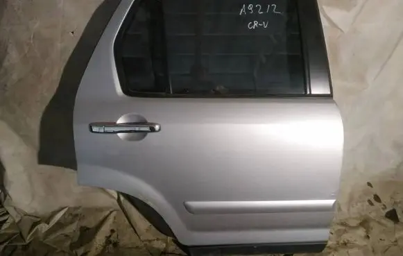 Honda CR-V Rear door pilkos
