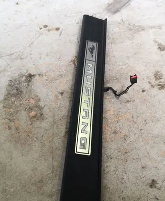 Ford Mustang VI Front sill trim cover FR3B6313222CHW