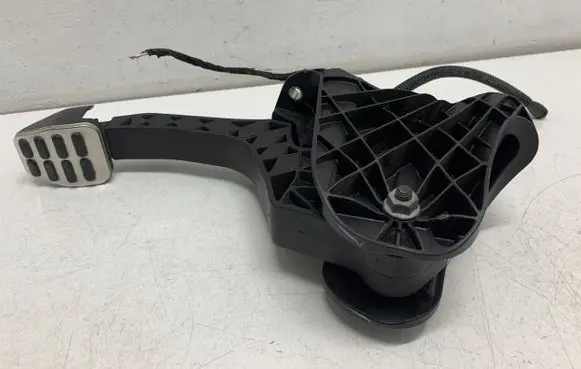 Volkswagen Golf VI Clutch pedal 1Q1721059S