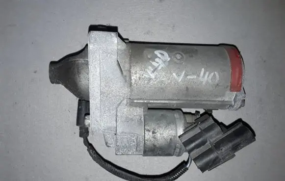 Volvo V40 Starter motor 30659478