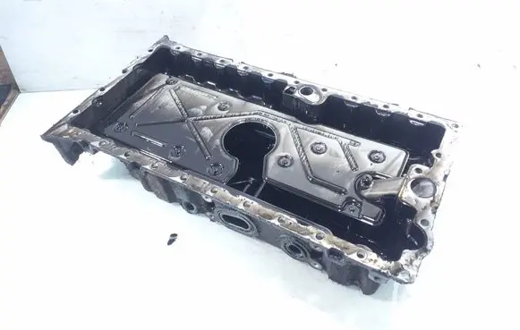 Volvo V70 Oil sump 8631507A 8631507