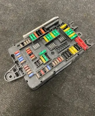 BMW X5 F15 Fuse module 6819651