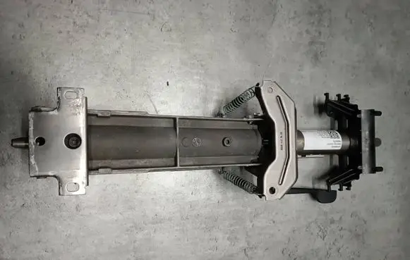 BMW X6 F16 Steering wheel axle 6855520