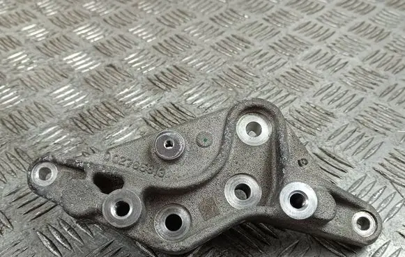 Maserati Levante Bracket in trunk/boot 