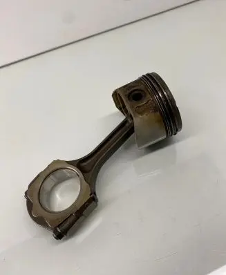 Renault Kangoo I Piston with connecting rod K4M750