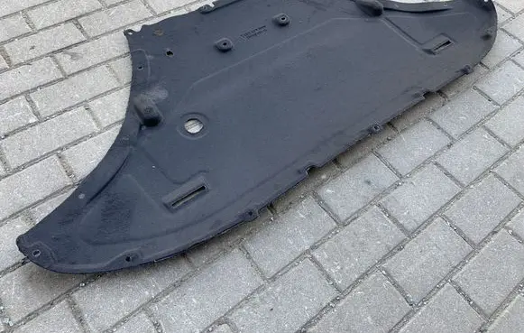 Audi Q7 4M Engine splash shield/under tray 4M0825235L 4M0825235