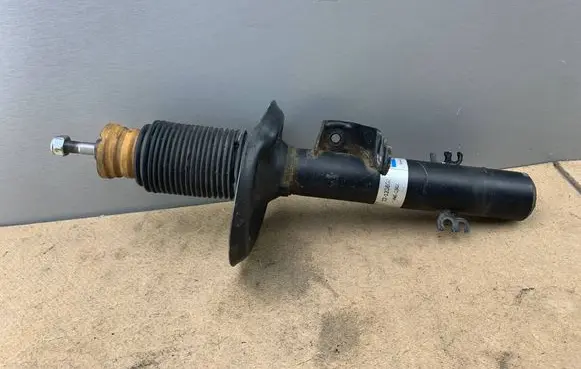 BMW X3 E83 Front shock absorber/damper 3453521 31313453521 31303449389