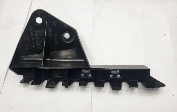 Mitsubishi Colt Front bumper mounting bracket