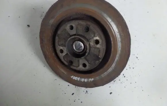 Peugeot 1007 Stub axle 6346346