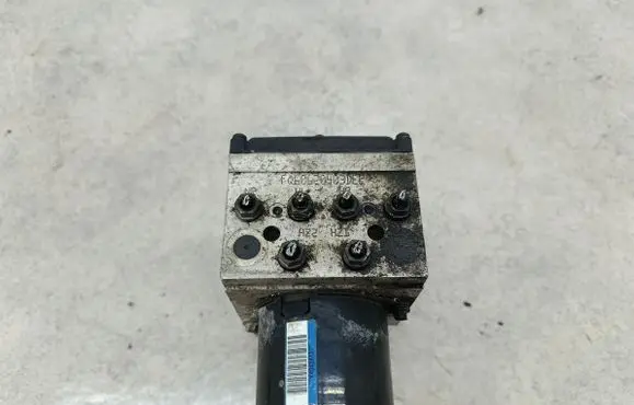 Volkswagen PASSAT B6 ABS Pump 3C0614095Q