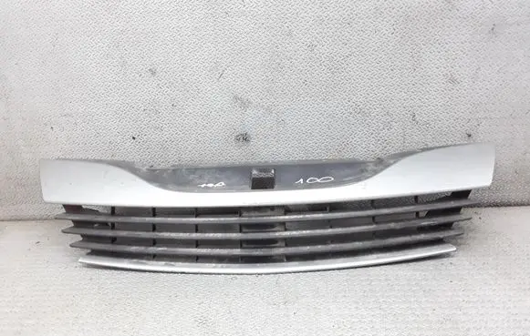 Renault Laguna II Front bumper upper radiator grill