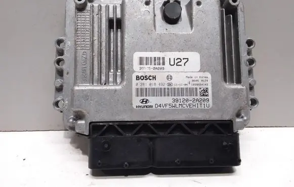 Hyundai i40 Engine control unit/module 391202A209 0281018492
