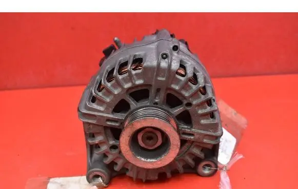BMW 1 E82 E88 Generator/alternator 7802261AI03