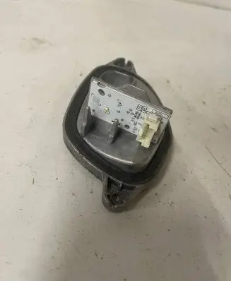 BMW 1 F40 LED ballast control module 90121824 2216513 231P