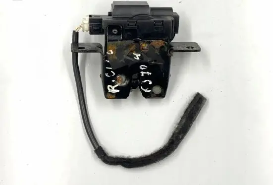 Renault Clio III Tailgate/trunk/boot lock/catch/latch 8200947699