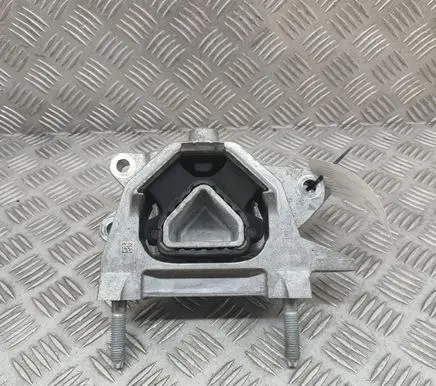 Peugeot 2008 II Engine mount bracket 9826533880