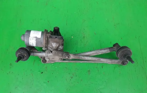 Ford Fiesta Front wiper linkage and motor 2S6T17B571AC