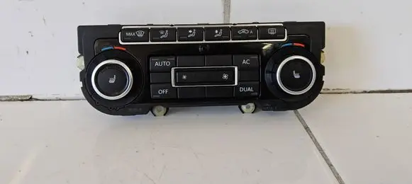 Volkswagen Golf VI Climate control unit 5K0907044BD SW0608 5HB00974631