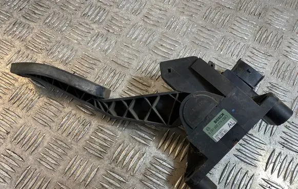 Opel Astra G Accelerator throttle pedal 0281002278 09128851 96909771