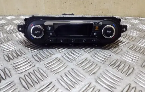 Ford Kuga II Climate control unit DV4T18C612AC WK4A61271