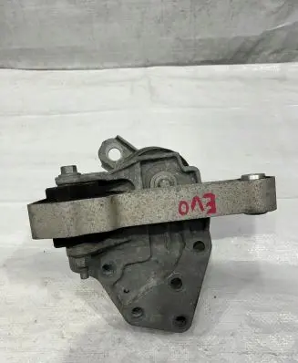 Land Rover Evoque I Engine mount bracket BJ326F012AB