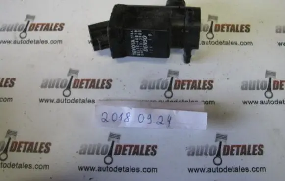 Toyota Corolla Verso E121 Windscreen/windshield washer pump 8533044010