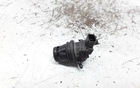 Toyota RAV 4 (XA30) Windscreen/windshield washer pump 8533071010