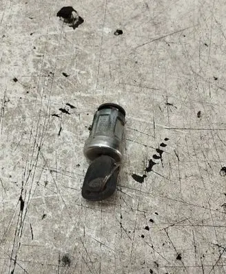 Ford Mondeo MK I Ignition lock d07ka