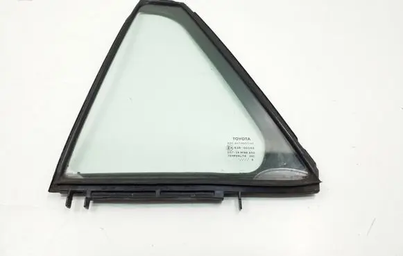 Toyota Avensis T270 Rear vent window glass 6812405100