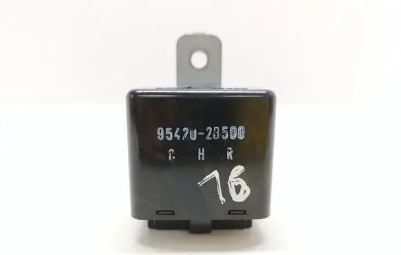Hyundai Santa Fe Window wiper relay 954202B500