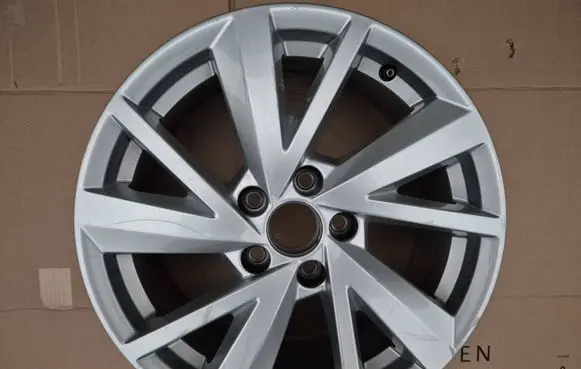 Audi Q2 - R17 alloy rim 81A601025C