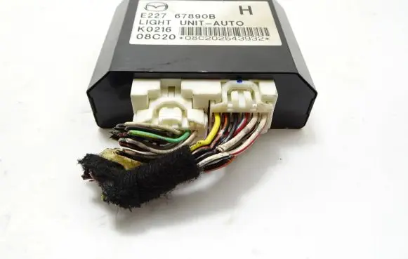 Mazda CX-7 Light module LCM E22767890B K0216 08C20
