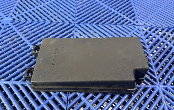 Toyota Corolla E210 E21 Fuse box cover 5537