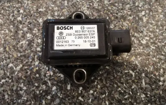 Volkswagen PASSAT B5.5 ESP acceleration yaw rate sensor 8E0907637A