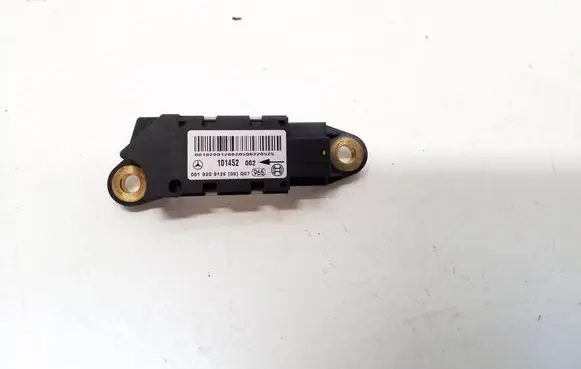 Mercedes-Benz E W211 Airbag deployment crash/impact sensor 0018209126