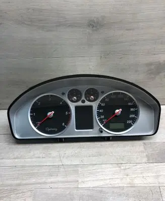 Ford Galaxy Speedometer (instrument cluster) 7M5920800E YM2110849APC