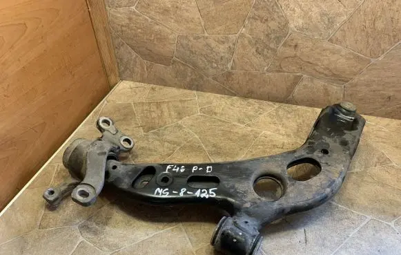 BMW 2 F46 Front lower control arm/wishbone