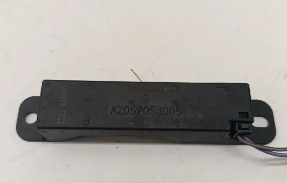 Mercedes-Benz C W205 Keyless system antenna A2059053005