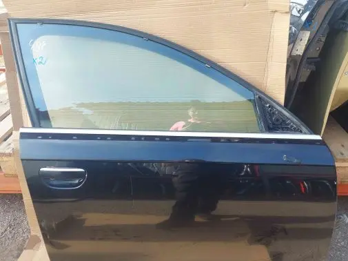 Audi A6 S6 C6 4F Front door