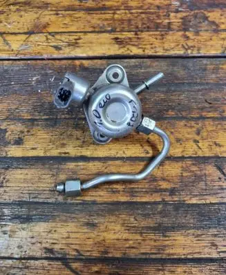 Ford Fiesta Fuel injection high pressure pump CM5G9D376GA