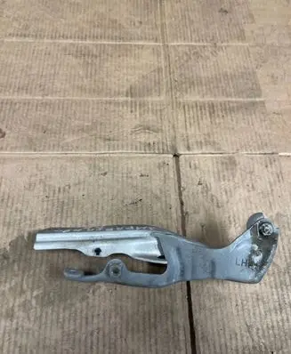 Subaru Impreza III Engine bonnet/hood hinges