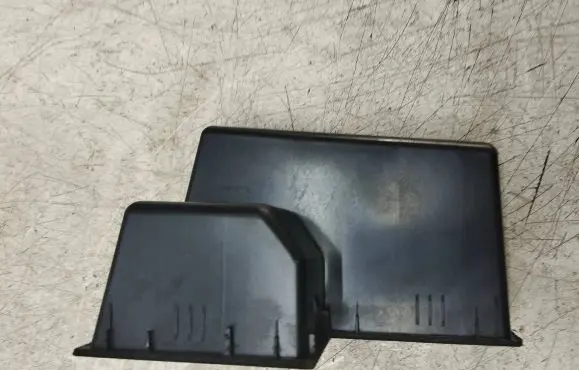 Volkswagen PASSAT B5.5 Glove box 3B1858337