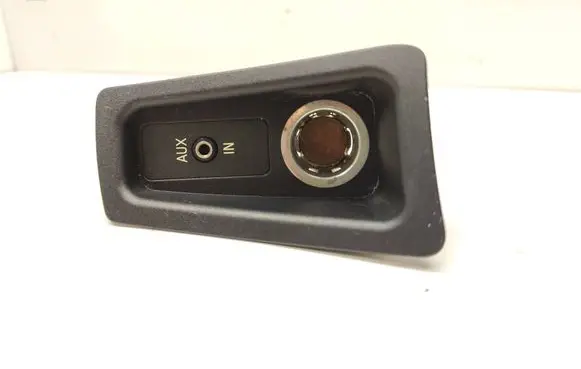 BMW 1 E81 E87 AUX in-socket connector 9110410 51169110410 61316930561