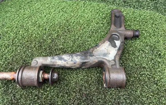 Renault Master II Front control arm 002087