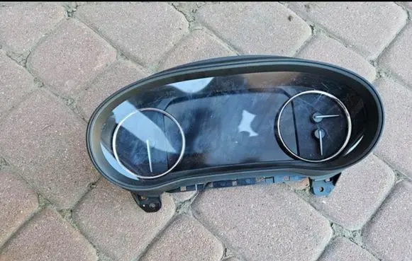 Opel Insignia B Speedometer (instrument cluster) 8785398000001350