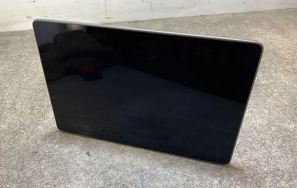Tesla Model 3 Screen/display/small screen 