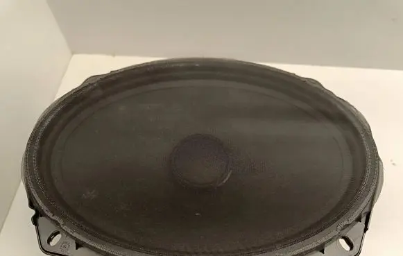 Chrysler Pacifica Front door speaker 68043032AD 36670D 8943004501E