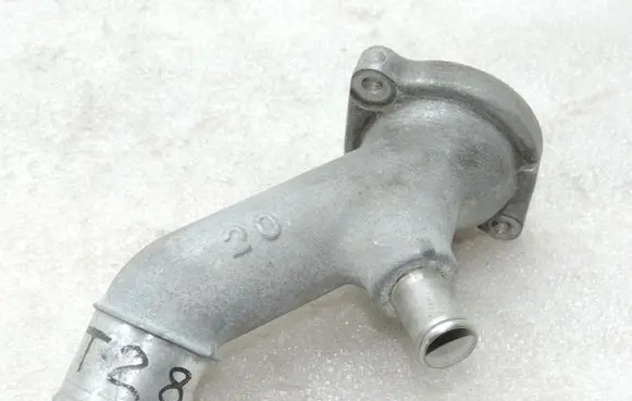 Toyota Corolla E120 E130 Thermostat/thermostat housing 1603127020