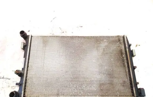 Volkswagen Golf V Coolant radiator 6q0121253r